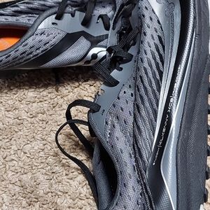 Saucony Kilkenny XC8 Cross Country Shoes